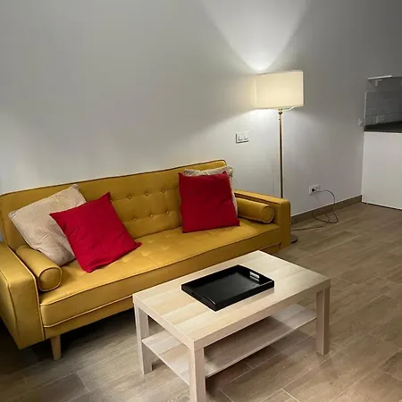 Triana Aparthotel 3*