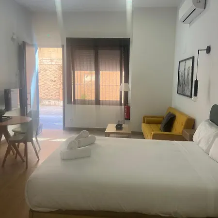 Triana Hotel apartamentowy Sewilla