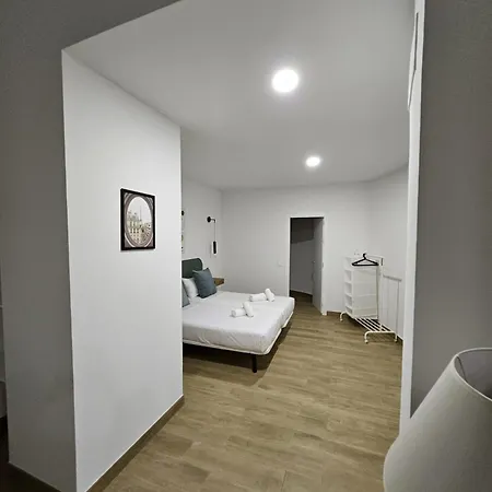 Aparthotel Triana 3*